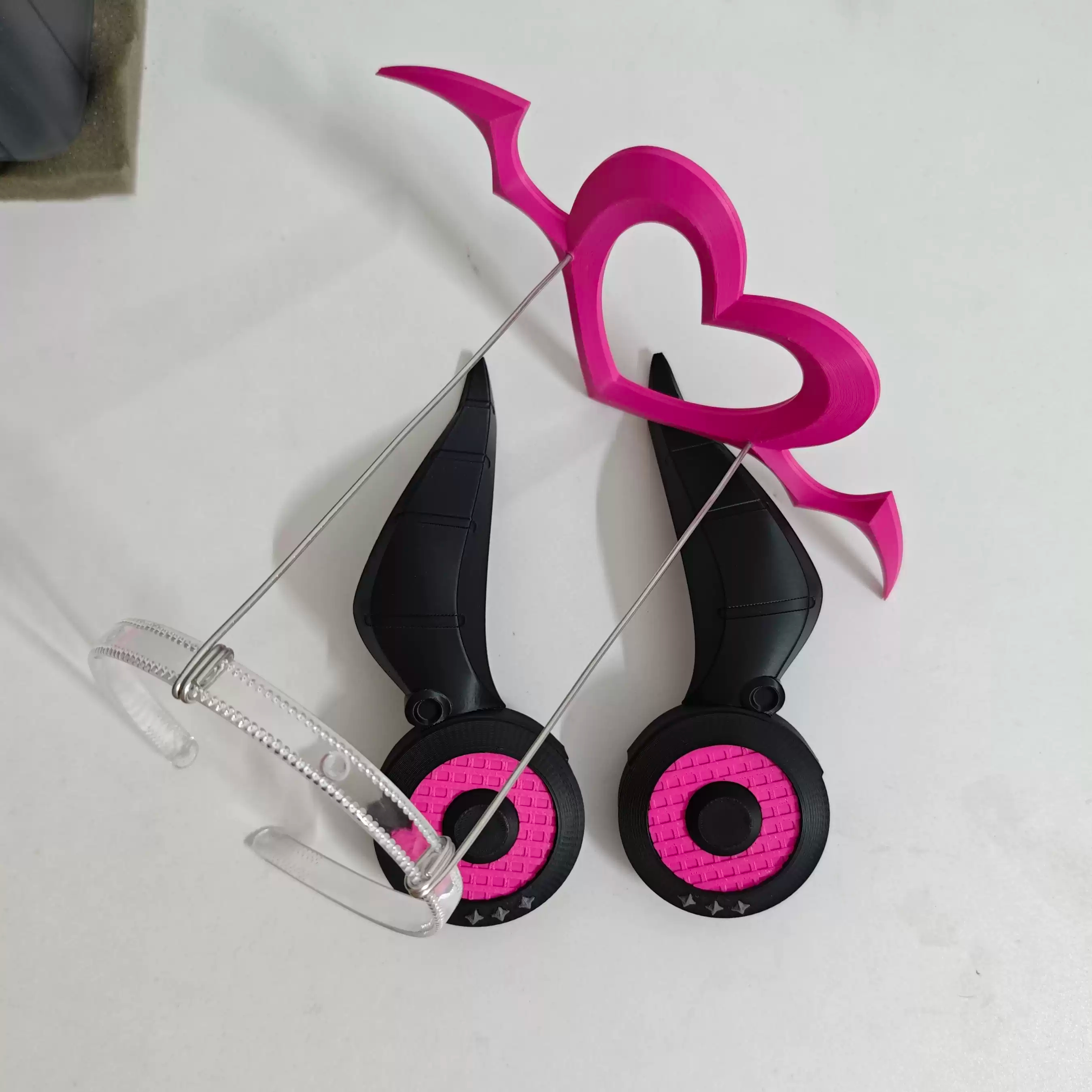 Anime Zenless Zone Zero Angels - đánh giá và giá Cosplay Prop Discord