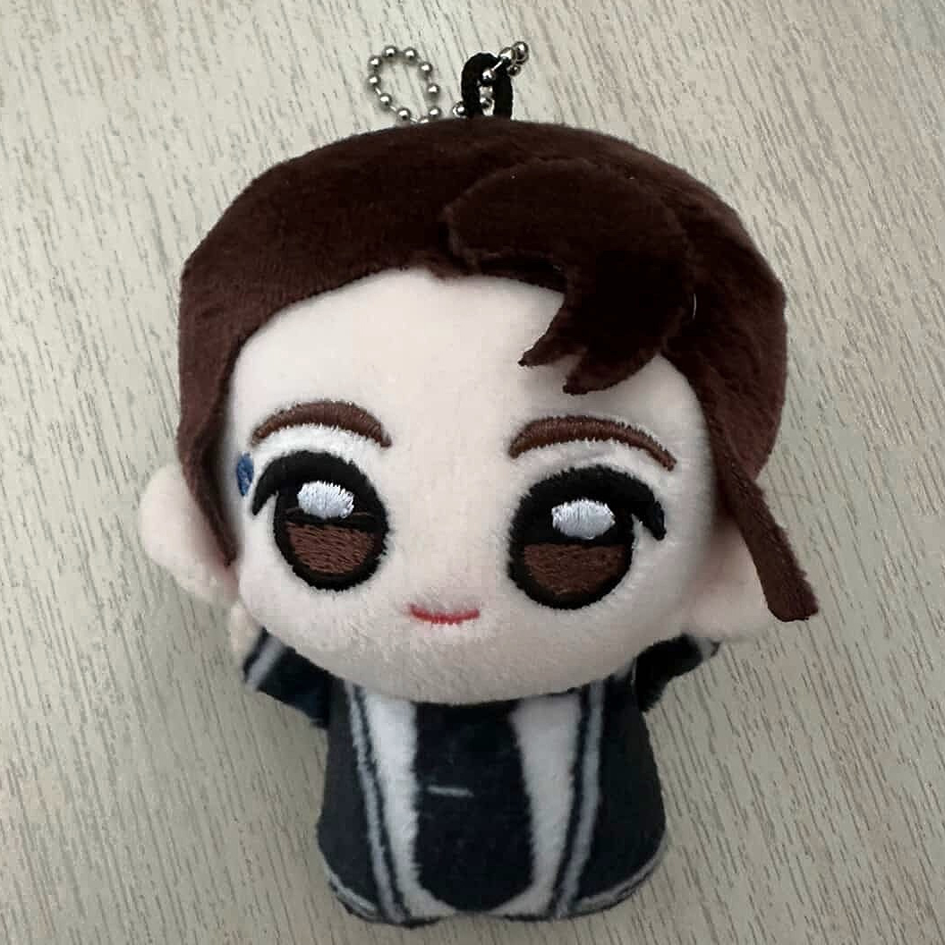 10CM Detroit Become Human Plus - đánh giá và giá Cosplay Plushie Prop