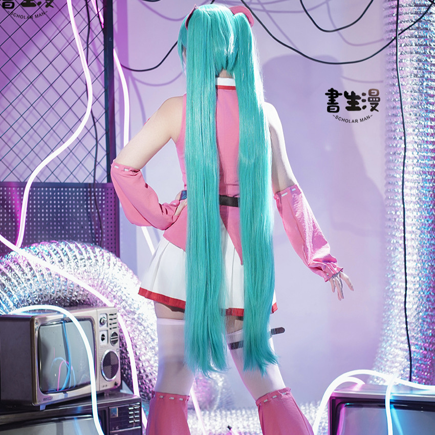 Anime MMiLku Gloomy Bear Cross - đánh giá và giá Cosplay Props